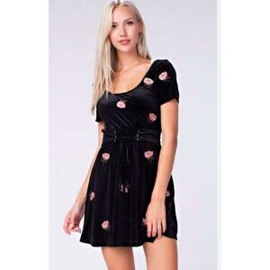 NWT Honey Belle Black Velvet Lotus Flower Embroidered Corset Dress Goth Large